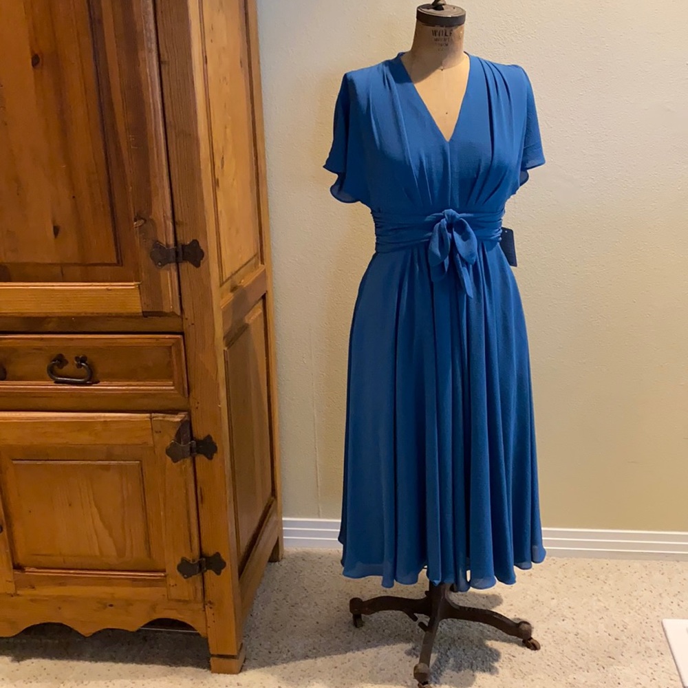 Sea blue dress.